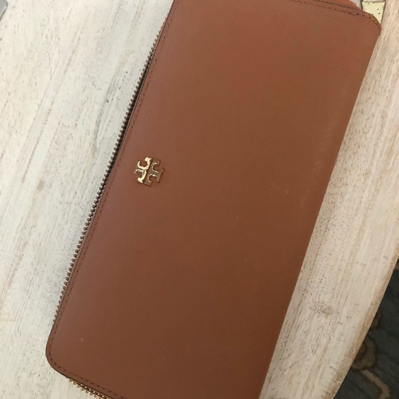 Tory Burch Wallet - Picture 2 of 2